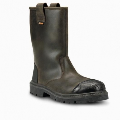 All-terrain safety boots with anti-perforation sole