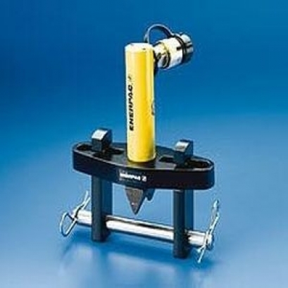 Flange spreader