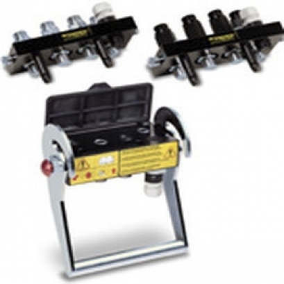 Multi-connection quick-release coupling