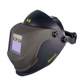 Automatic welding helmet