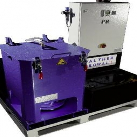 Centrifugal separator for vibratory finishing effluents