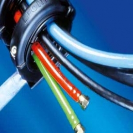 Conduit fitting for electric cable protection