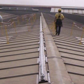 Fall arrest lifeline for working at heights